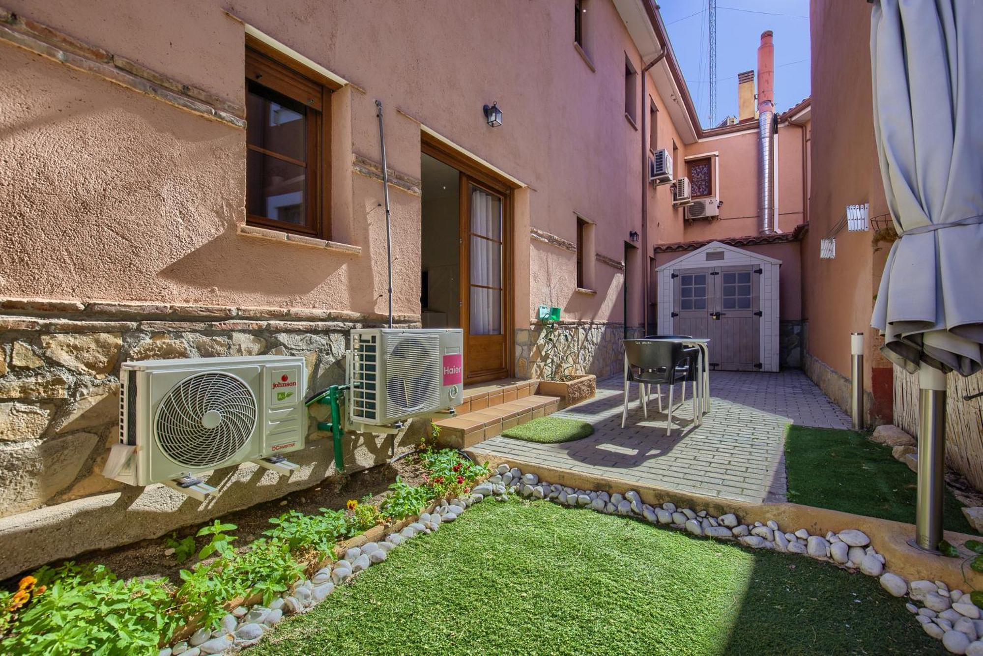 Casona 44 - Apartamento Para 2 Con Wifi, Ac Y Patio Exterior Alcalá de Henares Exterior foto